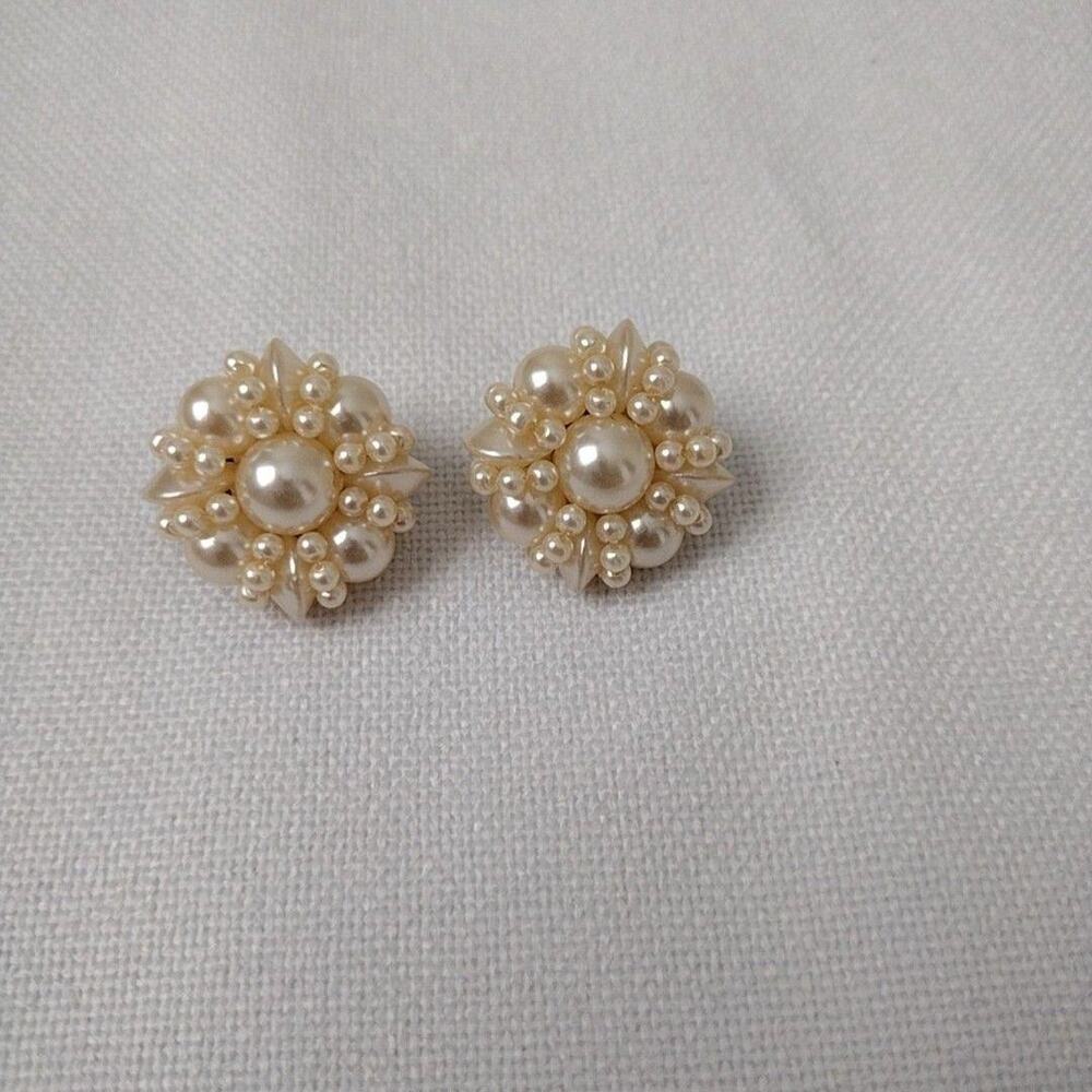 Earrings White Imitation Pearl Beaded Clip On Womens Round Cluster Jewelry
